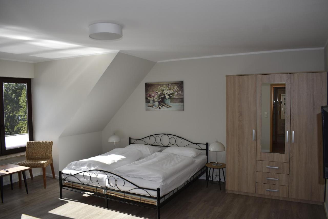 Pension Zur Schleuse Garni Am Elbe Luebeck - Kanal In Witzeeze Bagian luar foto