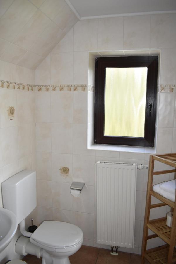Pension Zur Schleuse Garni Am Elbe Luebeck - Kanal In Witzeeze Bagian luar foto