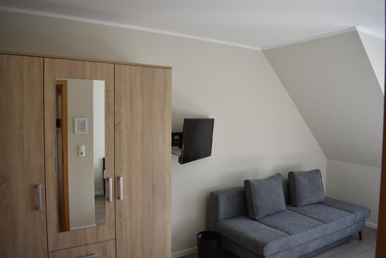 Pension Zur Schleuse Garni Am Elbe Luebeck - Kanal In Witzeeze Bagian luar foto