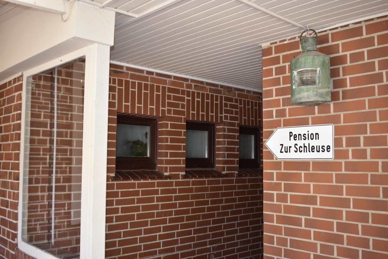 Pension Zur Schleuse Garni Am Elbe Luebeck - Kanal In Witzeeze Bagian luar foto